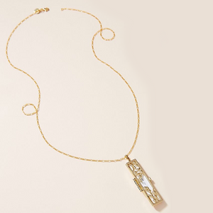 Flowered Vines Fortune Locket - Gold